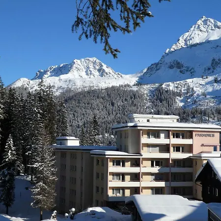 Paradies 821 *